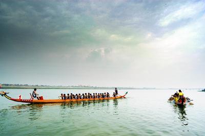 為啥說“世界有條汨羅江”？