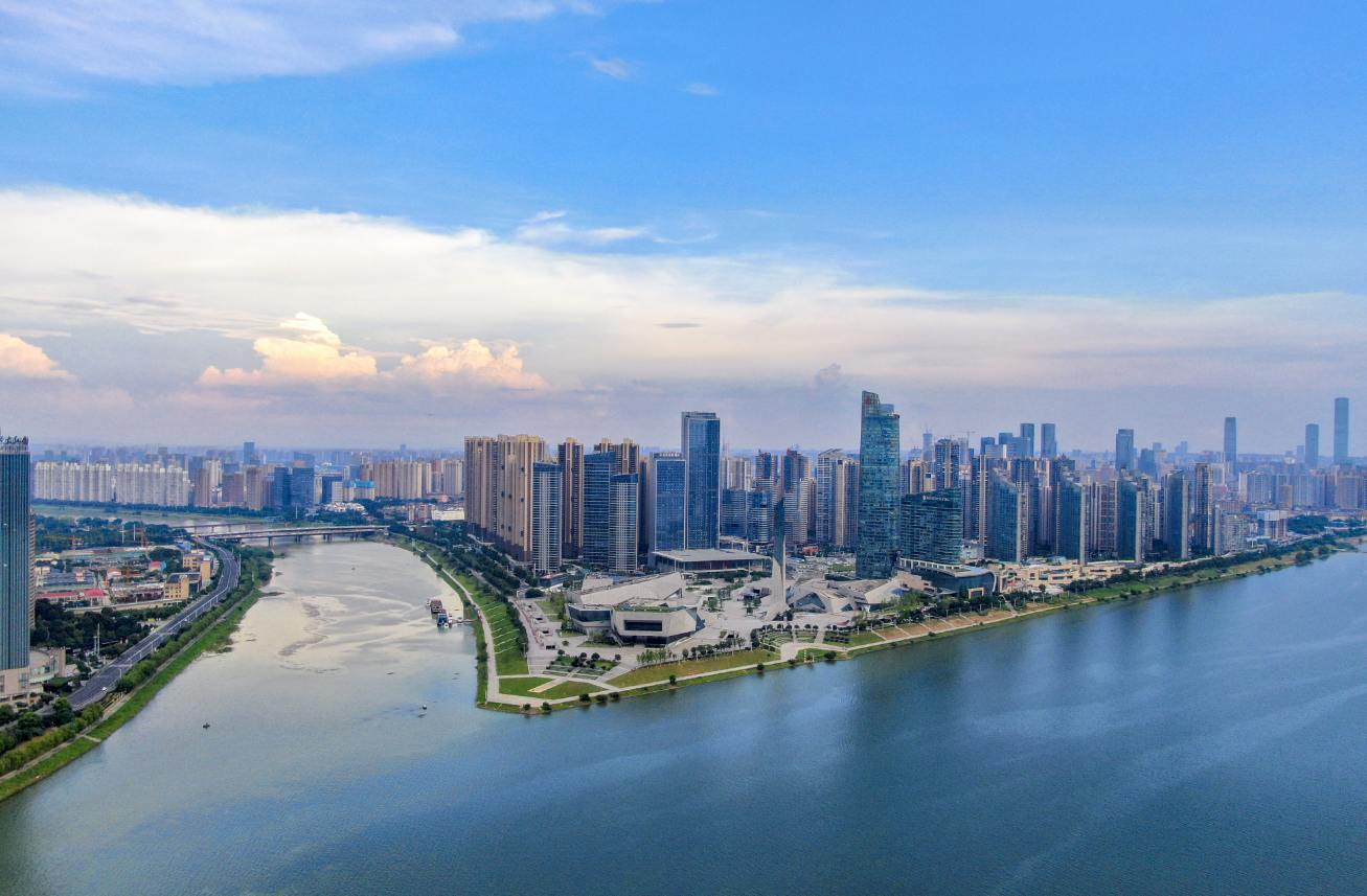 2024年湖南經(jīng)濟(jì)復(fù)盤分析與2025年經(jīng)濟(jì)發(fā)展展望 2024年湖南經(jīng)濟(jì)復(fù)盤分析與2025年經(jīng)濟(jì)發(fā)展展望